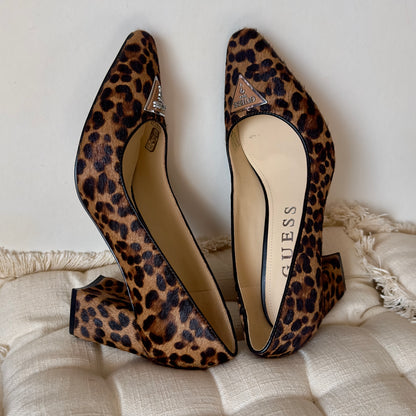 GUESS Classic Block Heels -Leopard Print