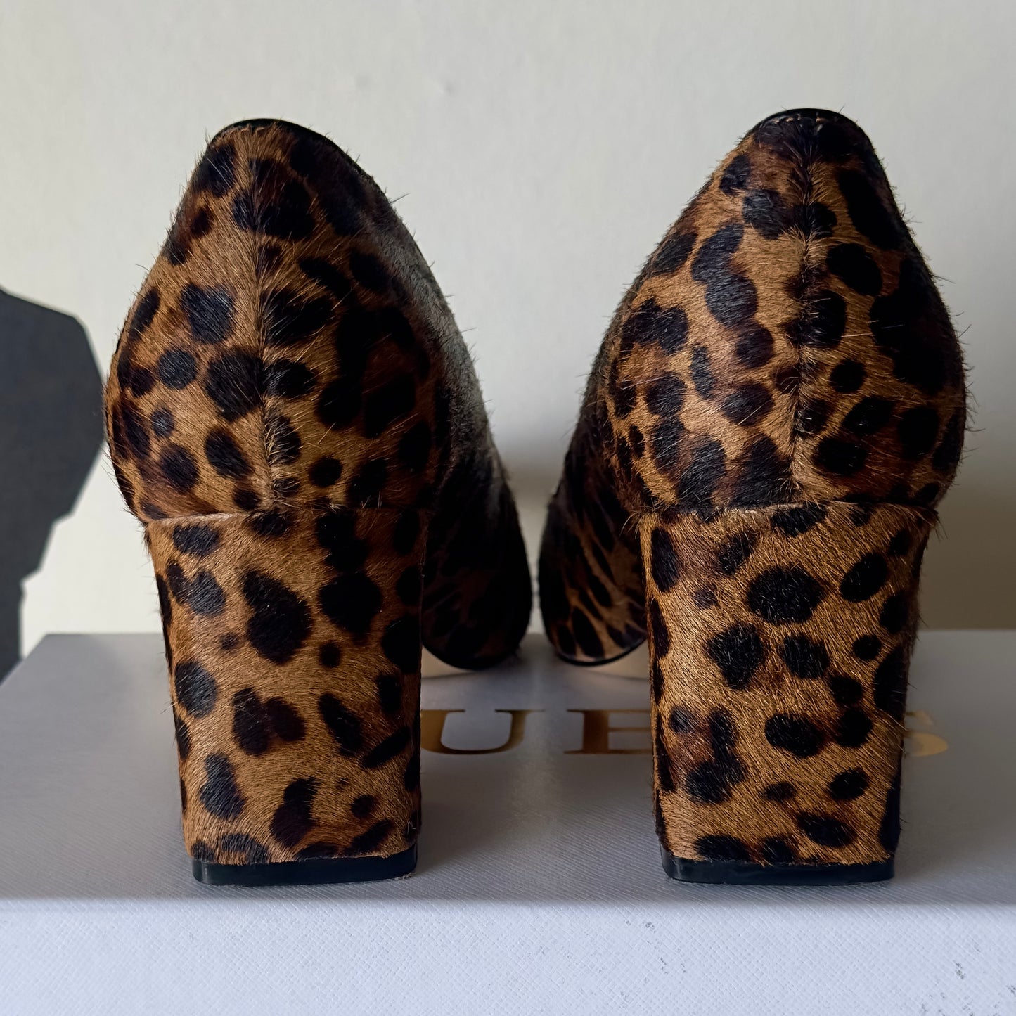 GUESS Classic Block Heels -Leopard Print