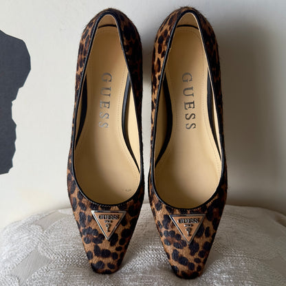 GUESS Classic Block Heels -Leopard Print