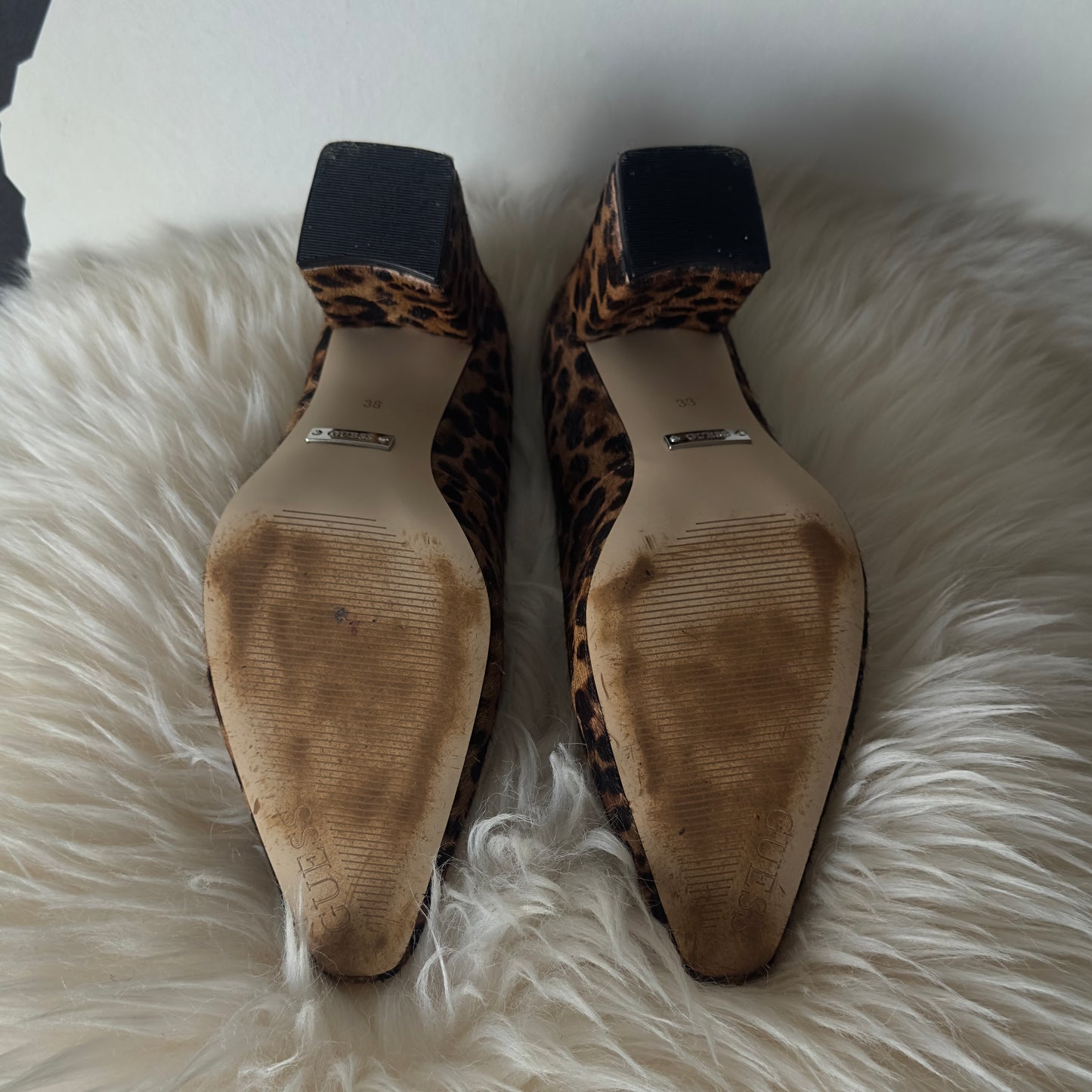 GUESS Classic Block Heels -Leopard Print